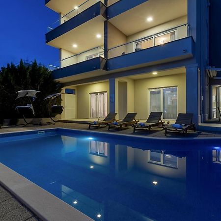 Apartments Lujnovic Makarska Zewnętrze zdjęcie