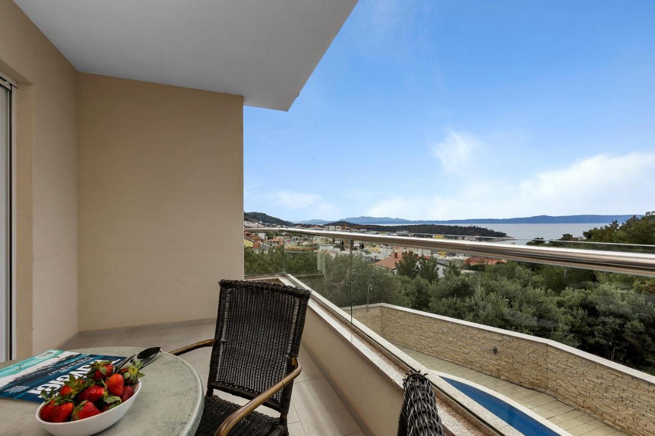 Apartments Lujnovic Makarska Zewnętrze zdjęcie