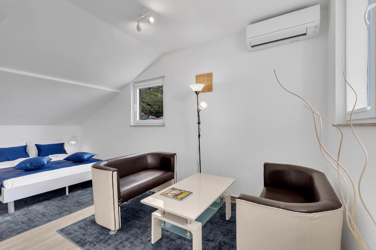 Apartments Lujnovic Makarska Zewnętrze zdjęcie