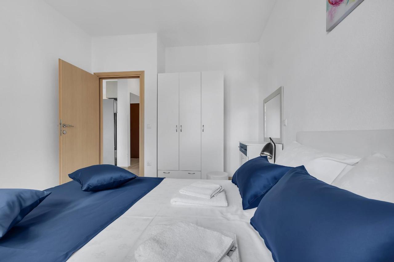 Apartments Lujnovic Makarska Zewnętrze zdjęcie